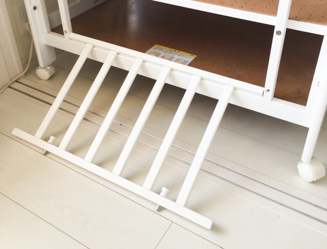 収納のあるベビーベッド